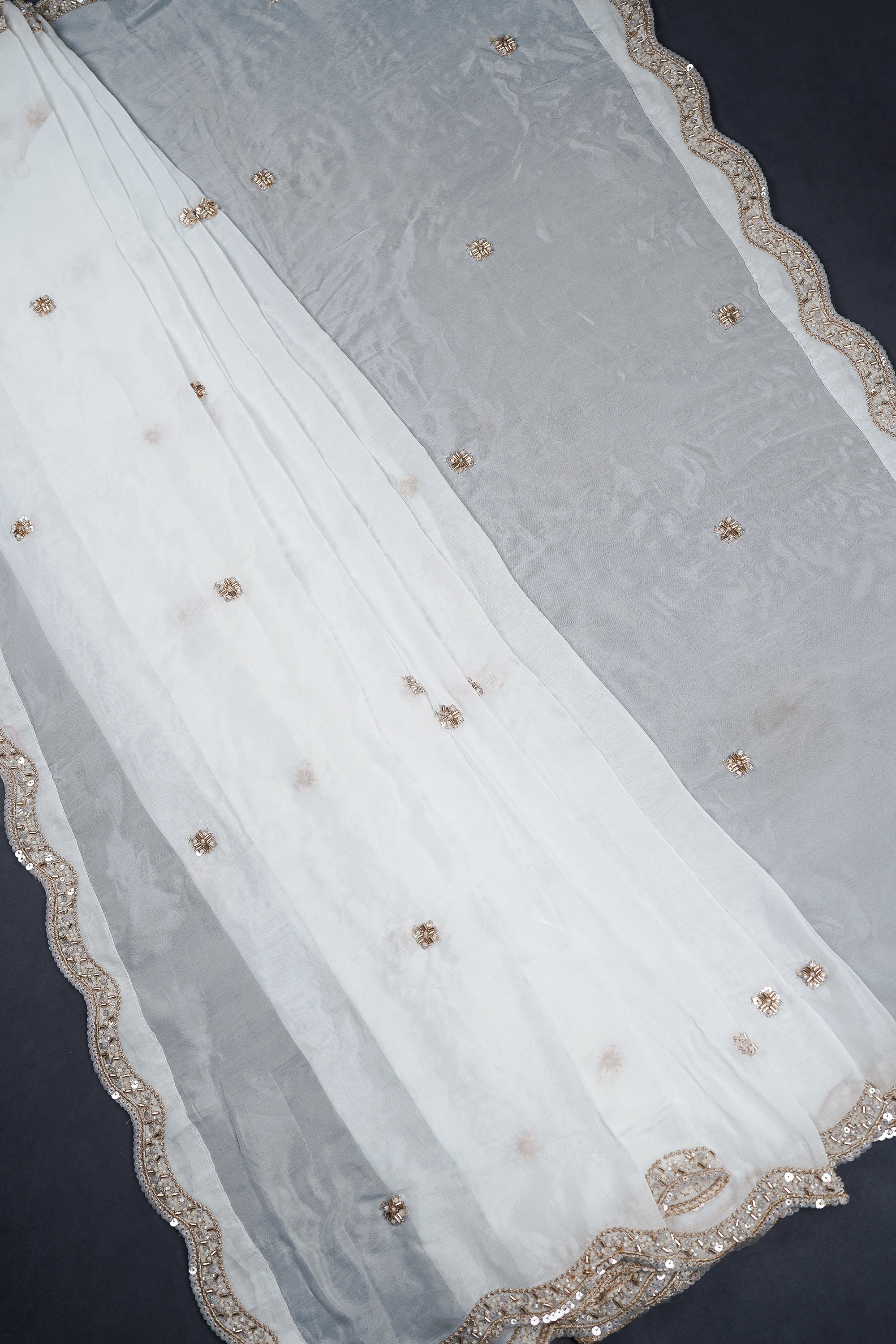 white-organza-dupatta-with-all-over-katdana-bead-and-sequins-work-with-scalloped-border-22369-pleats-view