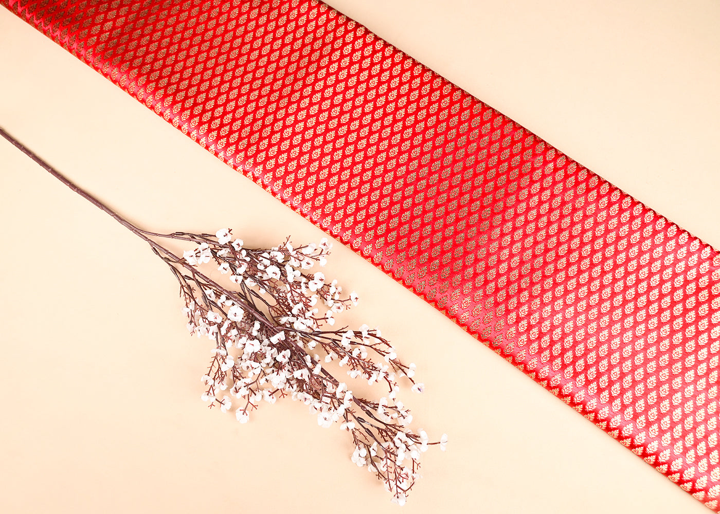 Red-Banarasi-Brocade-Fabric-With-Allover-Golden-Zari-Handloom-22429