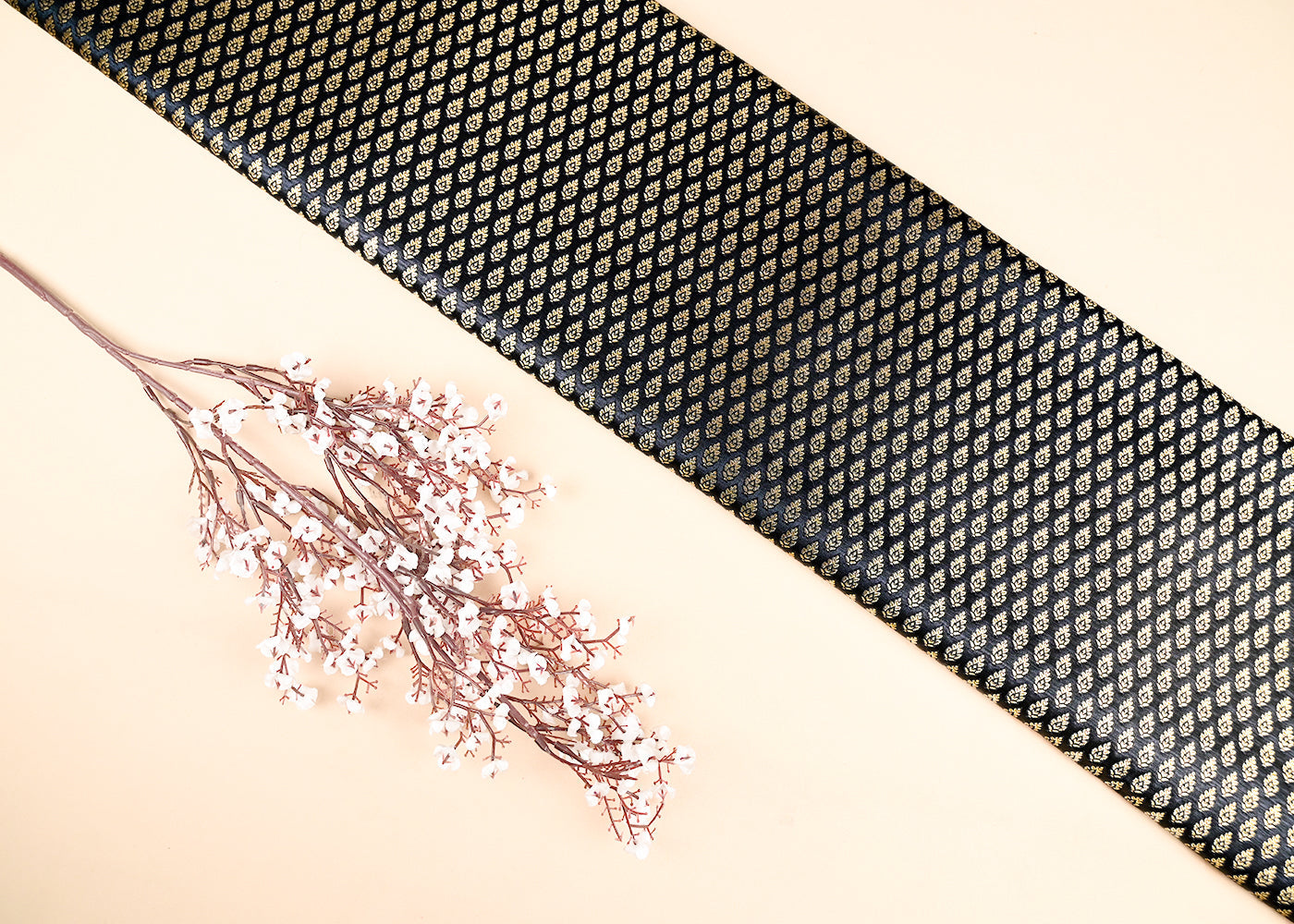 Black-Banarasi-Brocade-Fabric-With-Allover-Golden-Zari-Handloom-22433