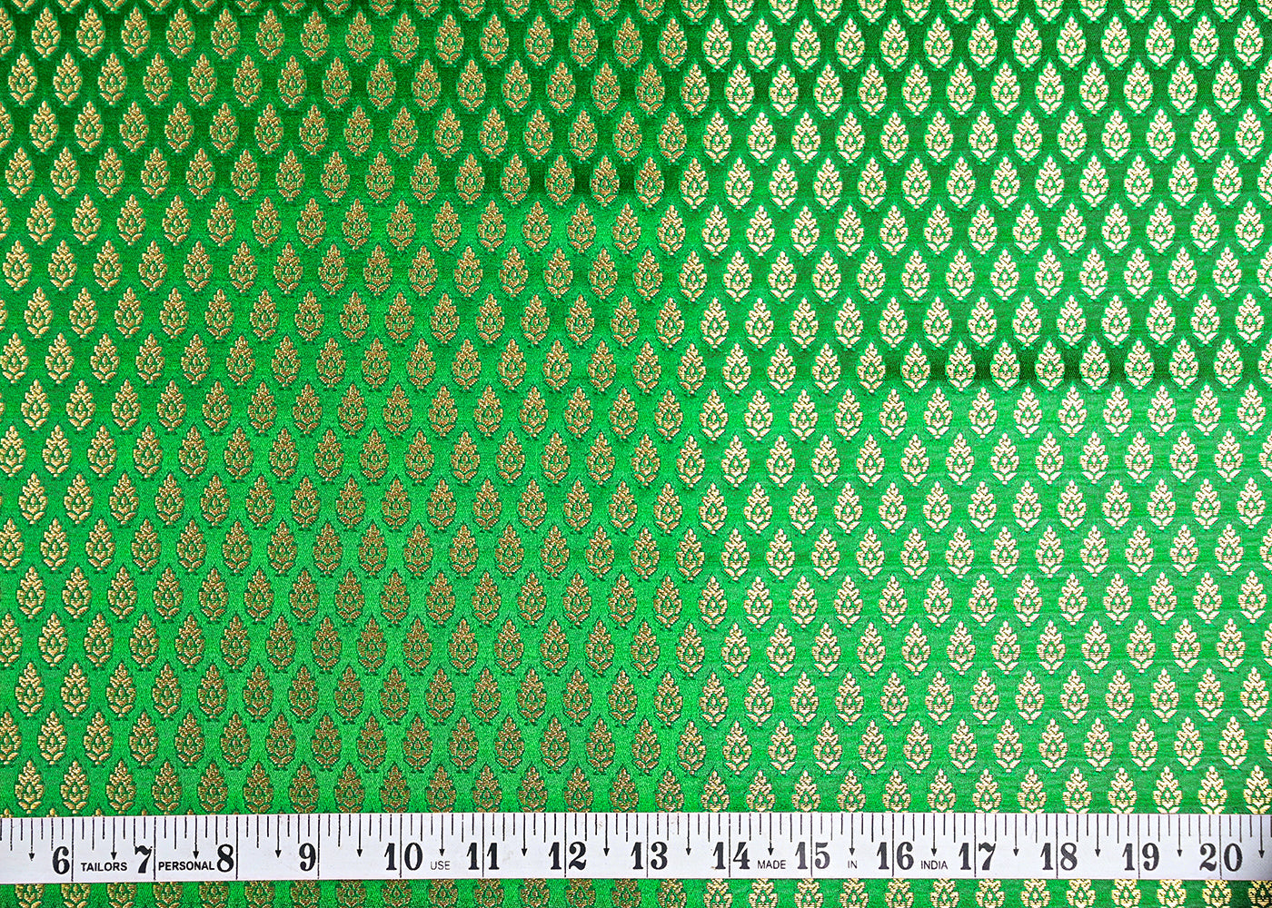 Green-Banarasi-Brocade-Fabric-With-Allover-Golden-Zari-Handloom-22435-meaurement-view