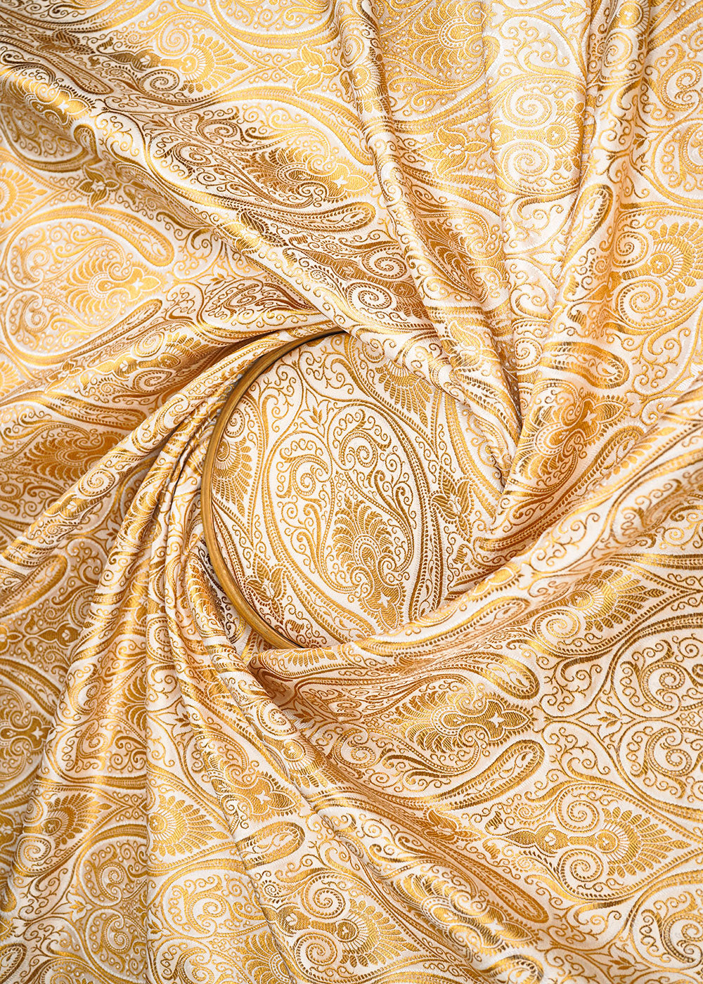 Off-White-Banarasi-Brocade-Fabric-With-Allover-Golden-Zari-Handloom-22464-close-view