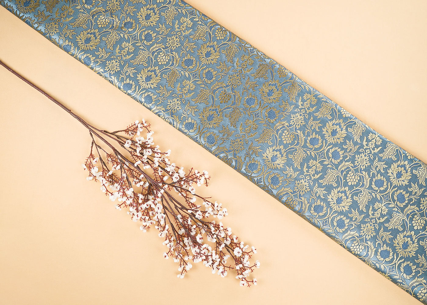 Grey-Banarasi-Brocade-Fabric-With-All-Over-Zari-Handloom-22571