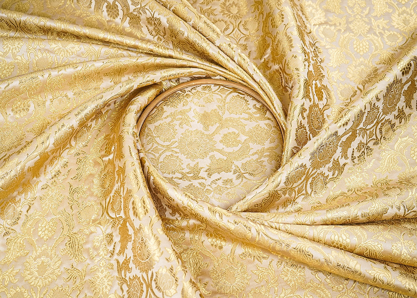 Golden-Banarasi-Brocade-Fabric-With-All-Over-Zari-Handloom-22574-close-view