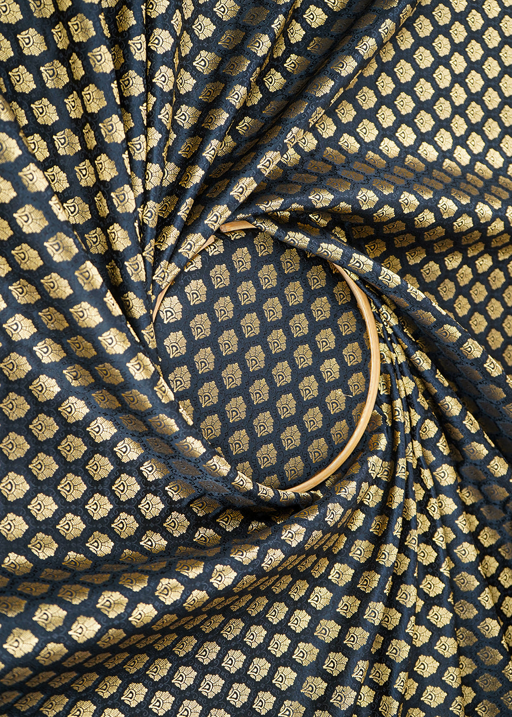 Black-Banarasi-Brocades-Fabric-With-All-Over-Zari-Handloom-22710-close-view