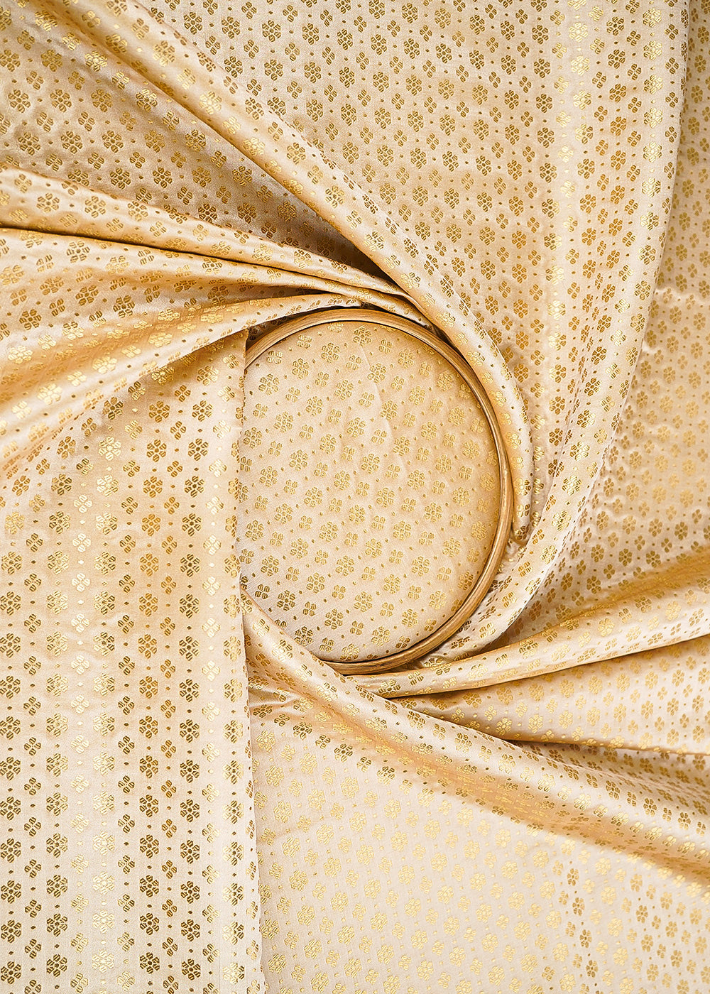 Gold-Banarasi-Brocade-Fabric-With-All-Over-Golden-Zari-Handloom-22728-close-view