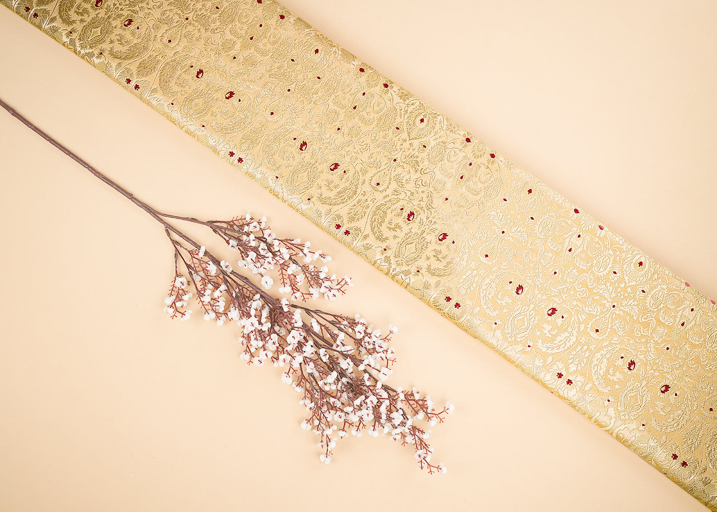 golden-banarasi-brocade-fabric-with-all-over-golden-zari-handloom-22788