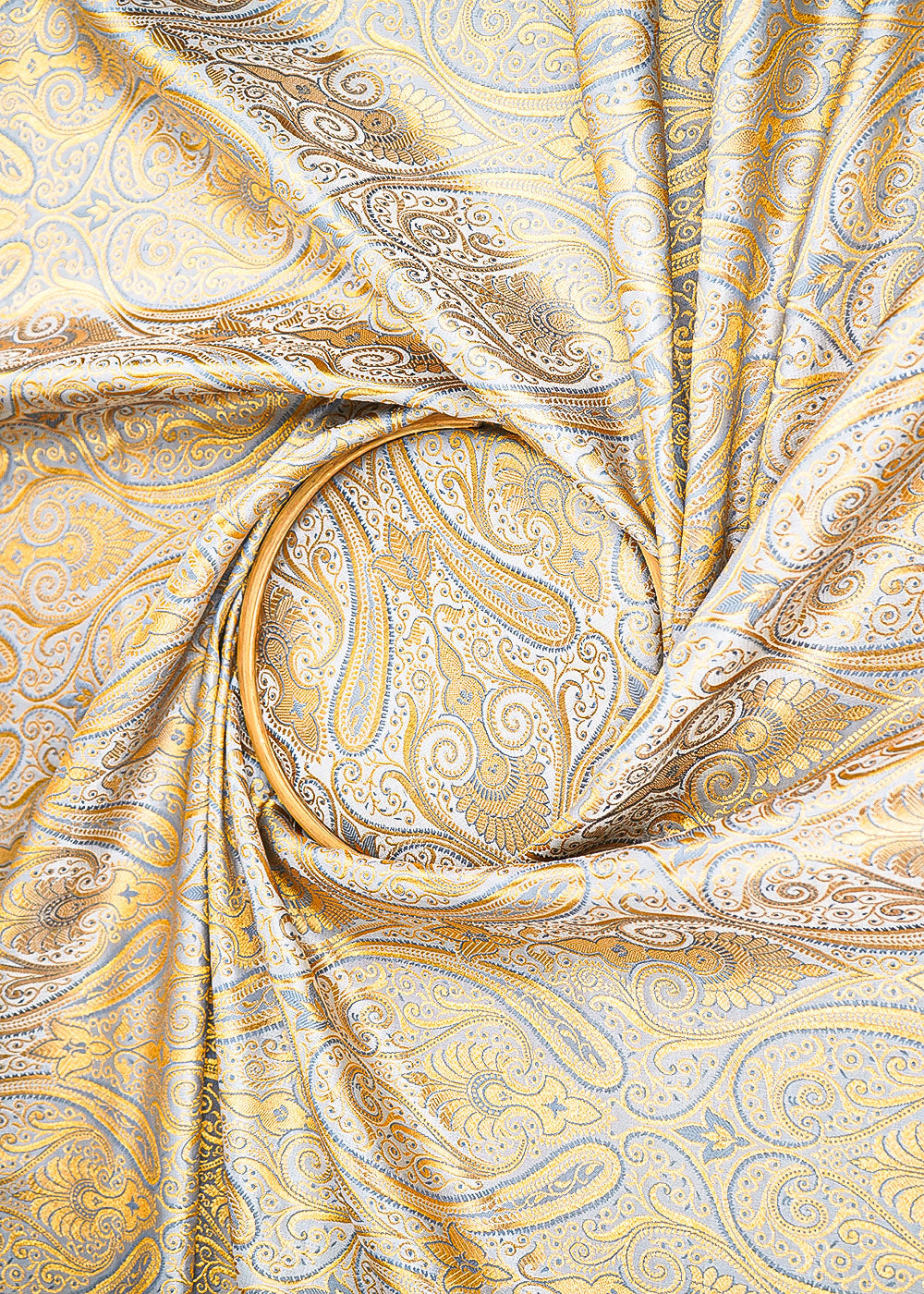 Grey-Banarasi-Brocade-Fabric-With-All-Over-Zari-Handloom-22839-close-view