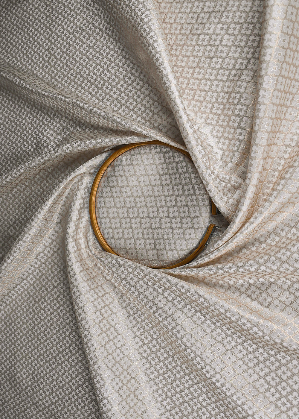 White-Banarasi-Brocade-Fabric-With-All-Over-Silver-And-Golden-Zari-Handloom-22921-close-view