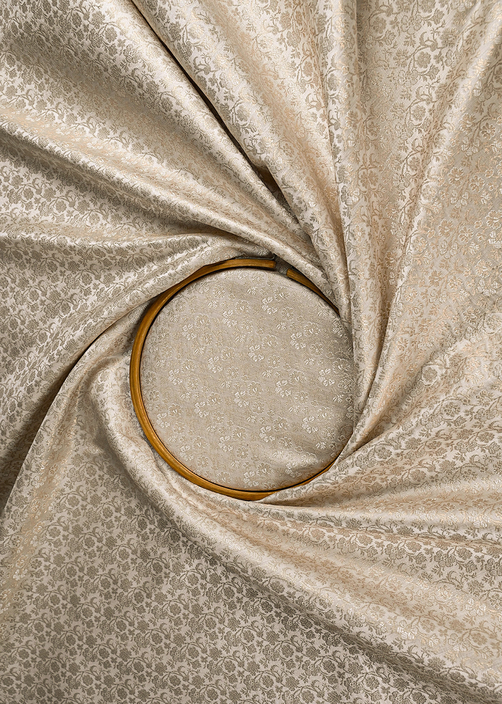 White-Banarasi-Brocade-Fabric-With-All-Over-Silver-And-Golden-Zari-Handloom-22931-close-view