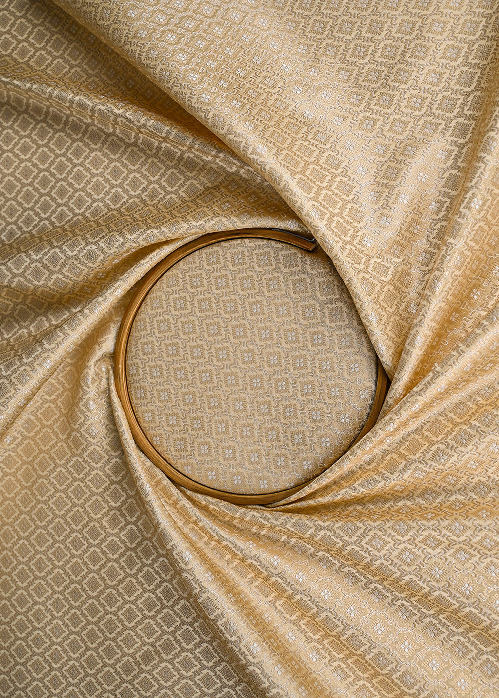 Cream-Banarasi-Brocade-Fabric-With-All-Over-Silver-And-Golden-Zari-Handloom-22934-close-view