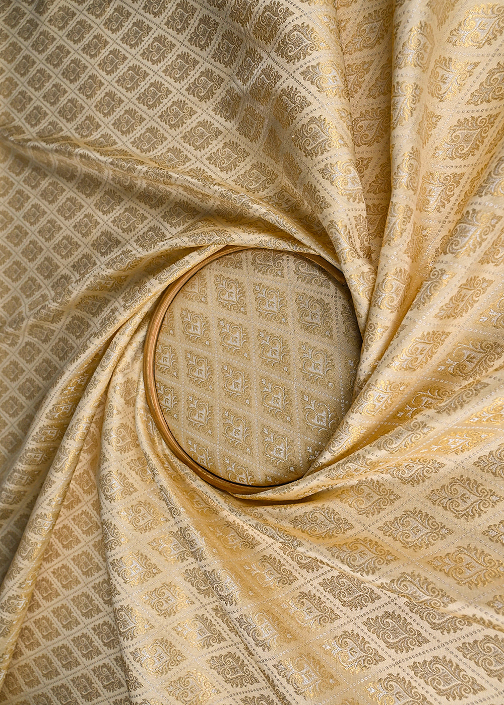 Cream-Banarasi-Brocade-Fabric-With-All-Over-Silver-And-Golden-Zari-Handloom-22936-close-view
