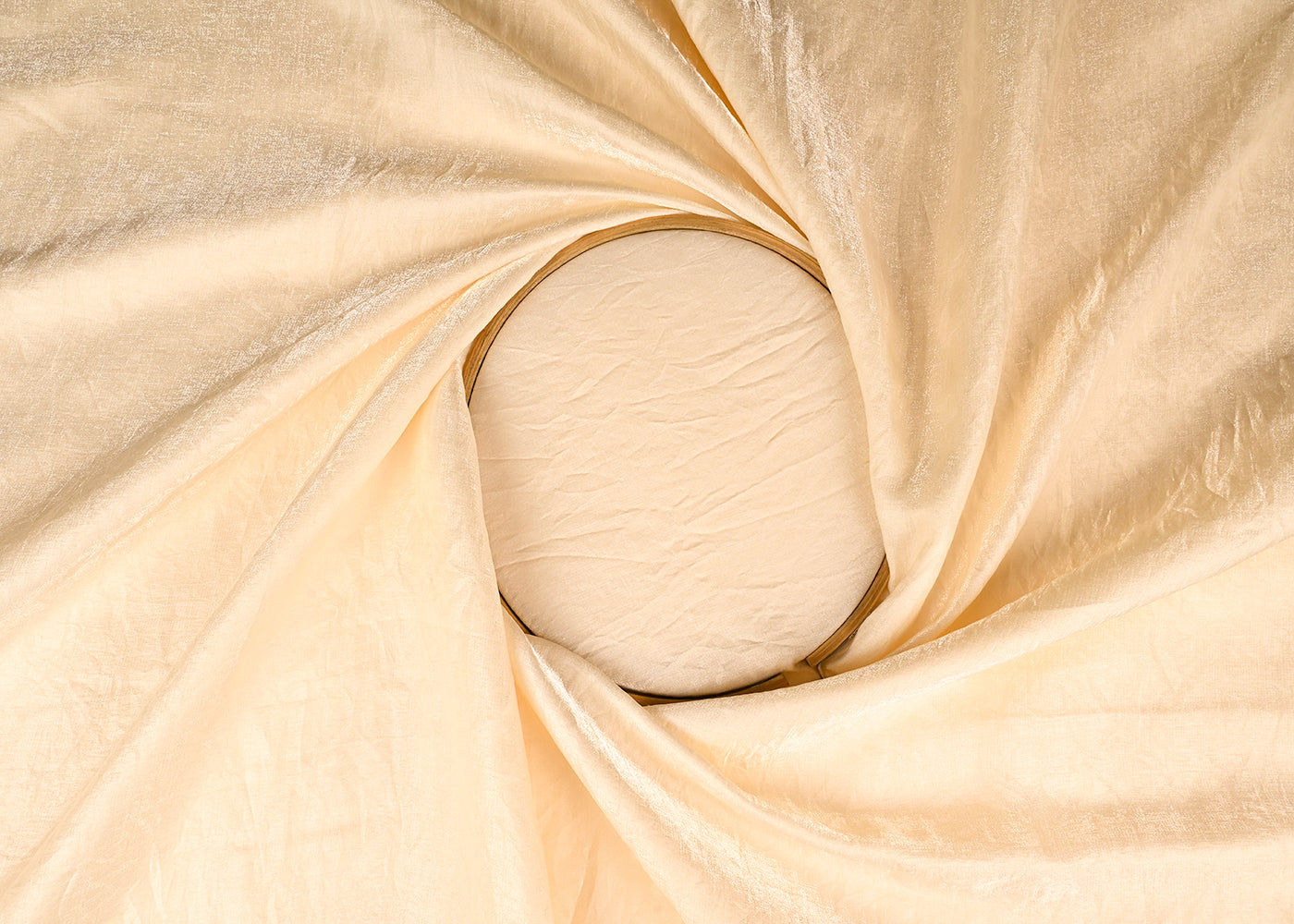 Cream Colored Diamond Silk Fabric 22989(108)