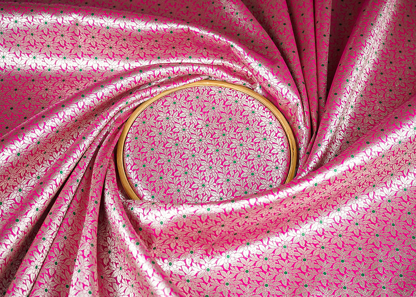 Pink-Banarasi-Brocade-Fabric-With-All-Over-Golden-Zari-Handloom-23007-close-view