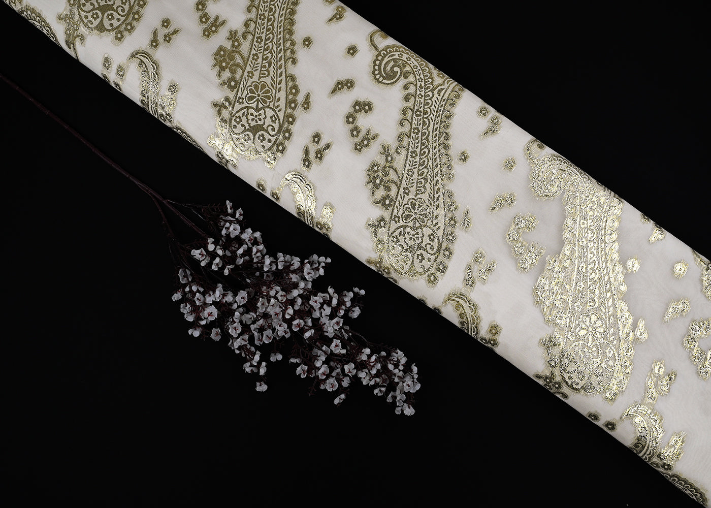 White-Dyeable-Georgette-Fabric-With-All-Over-Golden-Foil-Work-23043