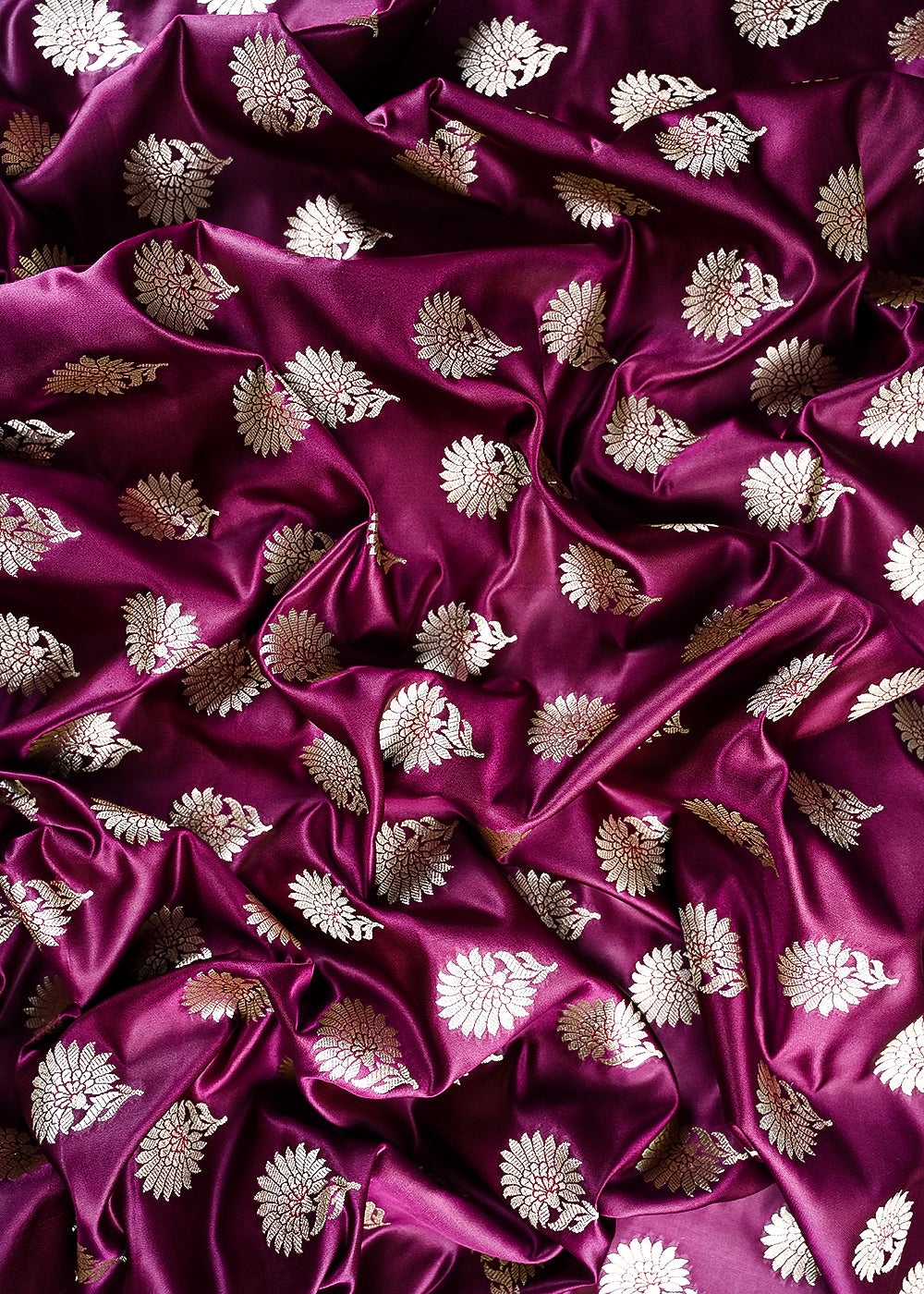 Bargandi Banarasi Brocade Fabric With All Over Zari Handloom 23730