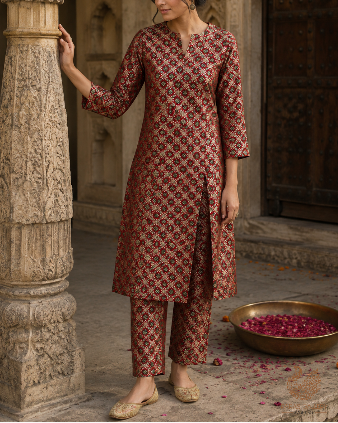Maroon Banarasi Brocade Fabric With All Over Thread And Zari Handloom 23806