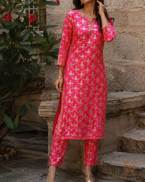 Pink Banarasi Brocade Fabric With All Over Thread And Zari Handloom 23811