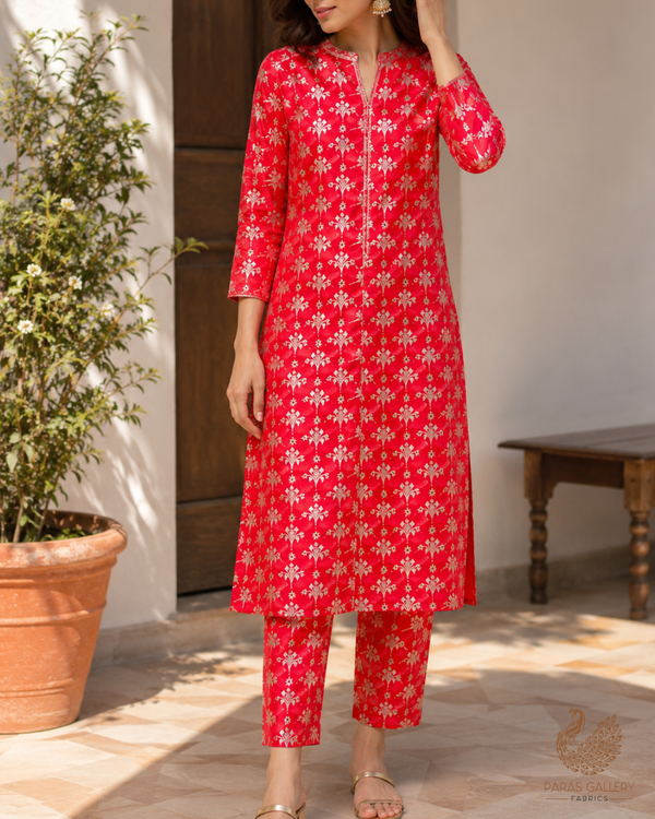 Red Banarasi Brocade Fabric With All Over Thread And Zari Handloom 23820