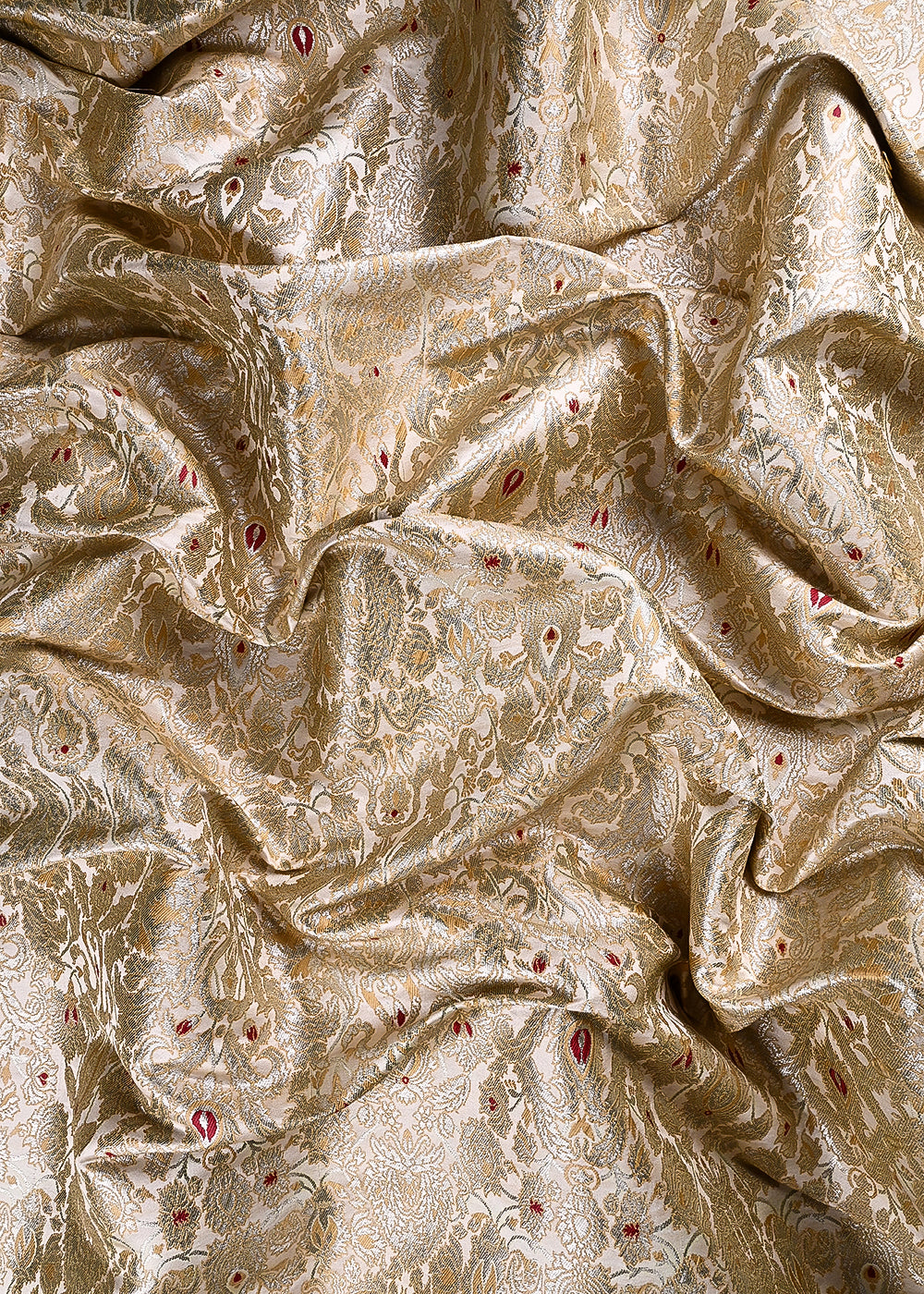 Off White Banarasi Brocade Fabric With All Over Thread And Zari Handloom 23882