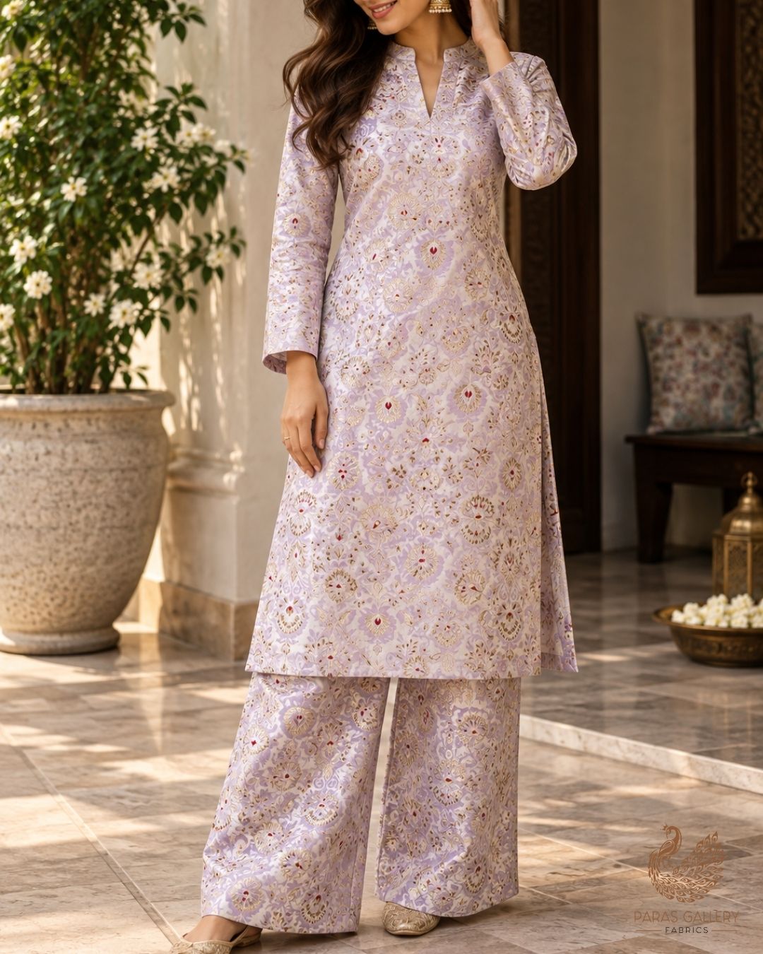 Lavender Banarasi Brocade Fabric With All Over Thread And Zari Handloom 23897