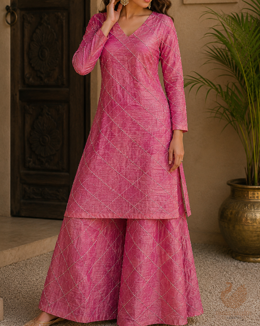 Pink Crushed Tissue Fabric With All Over Katdana Work 23922