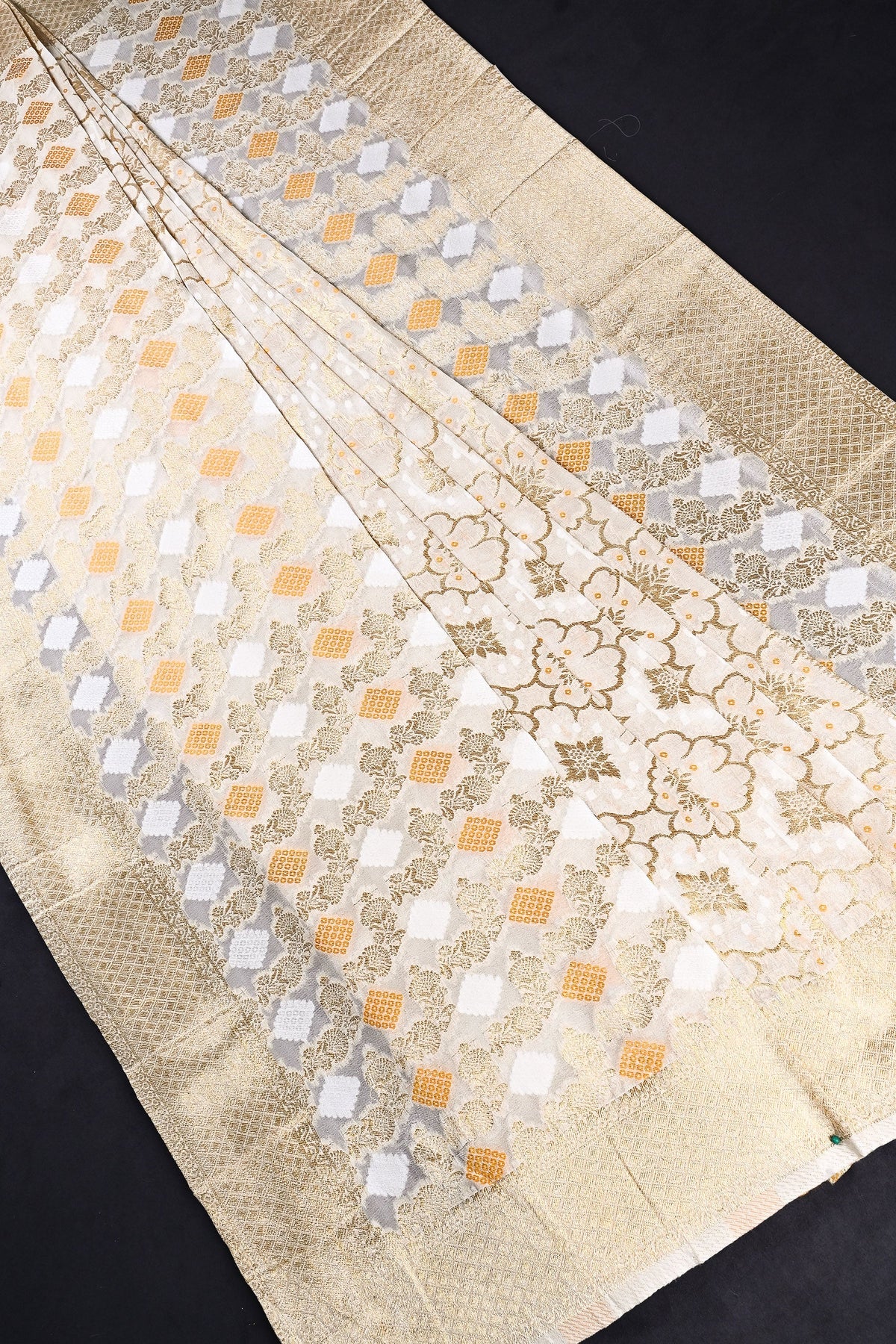 White Dyeable Banarasi Silk Dupatta All Over Zari And Thread Work 24609