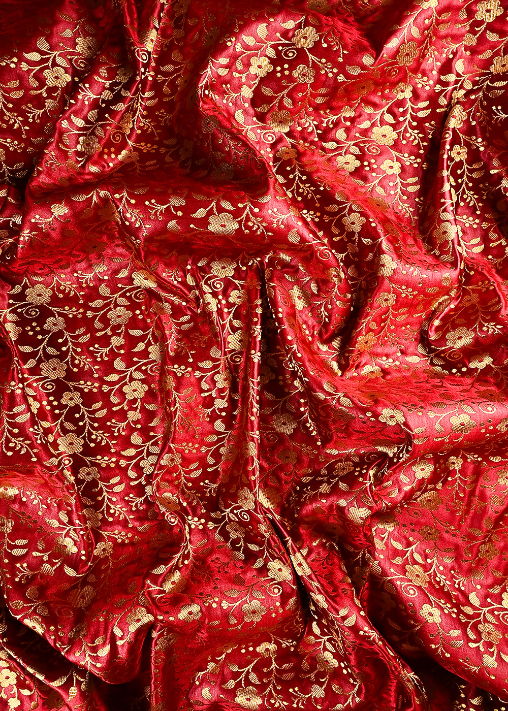 Maroon Banarasi Brocade Fabric With All Over Thread And Zari Handloom 24923