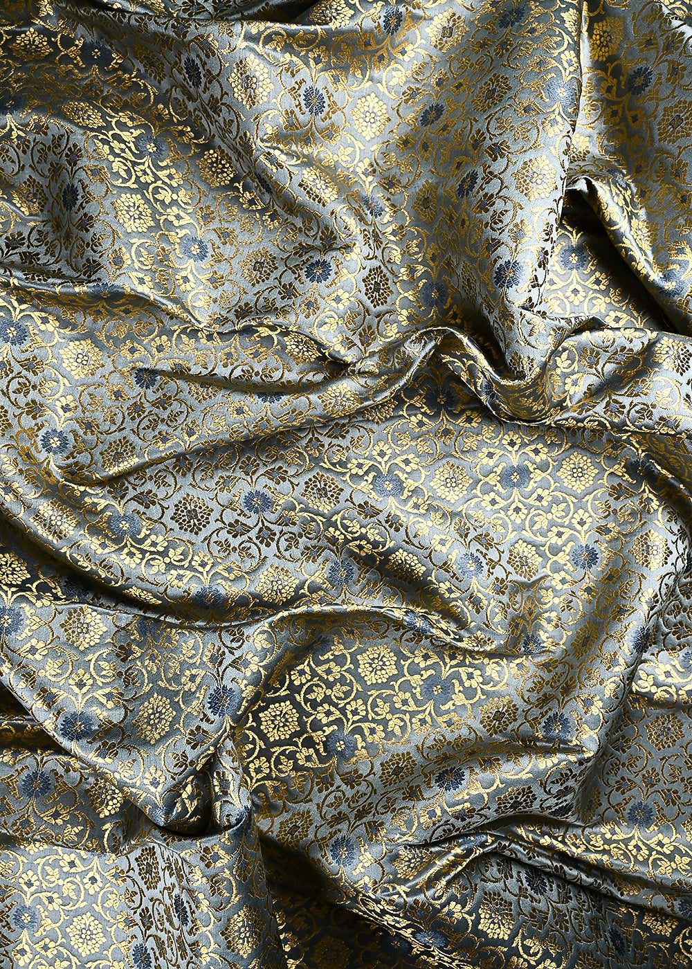 Grey Banarasi Brocade Fabric With All Over Thread And Zari Handloom 24943