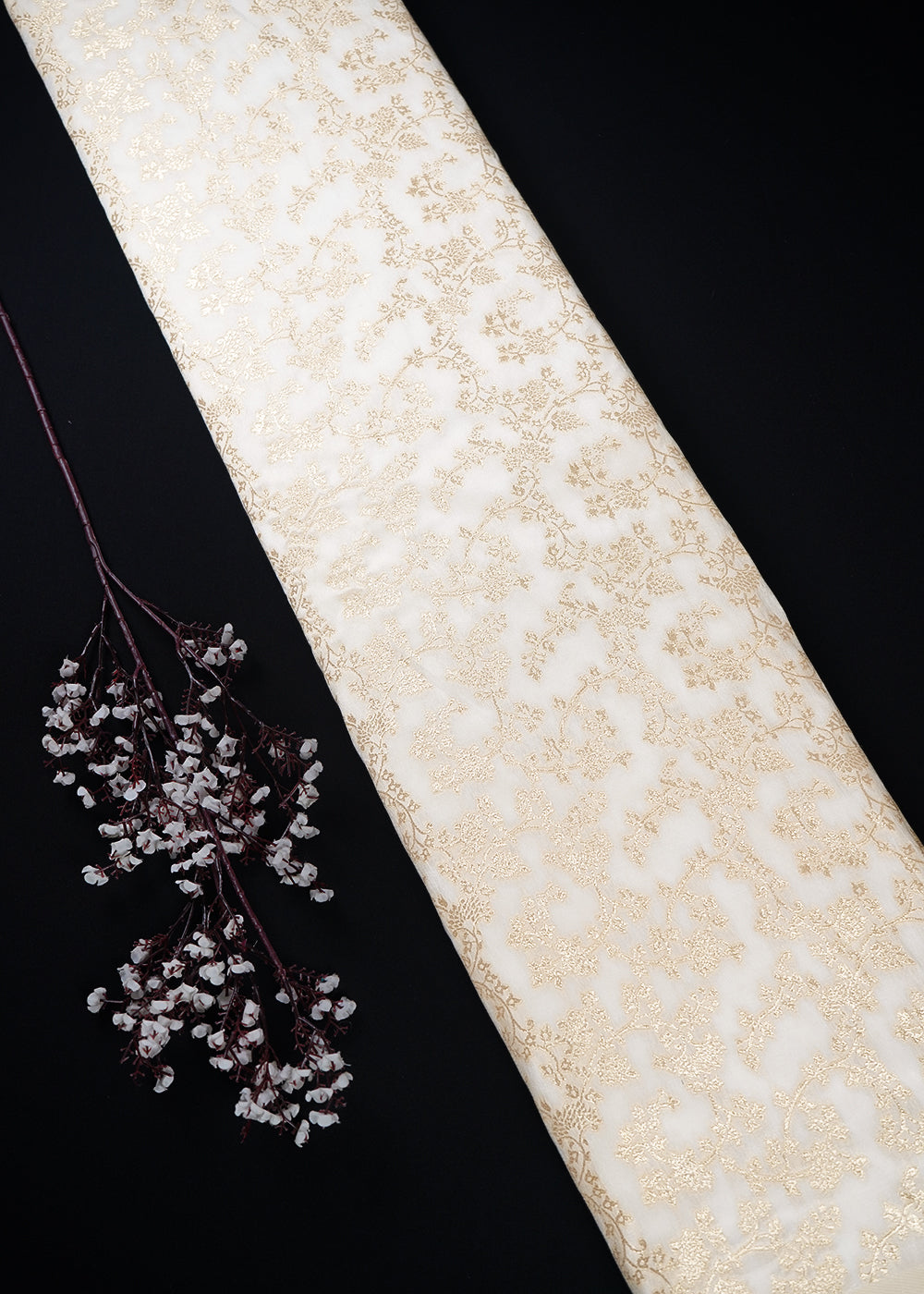 White Dyeable Silk Fabric With All Over Zari Handloom 24965