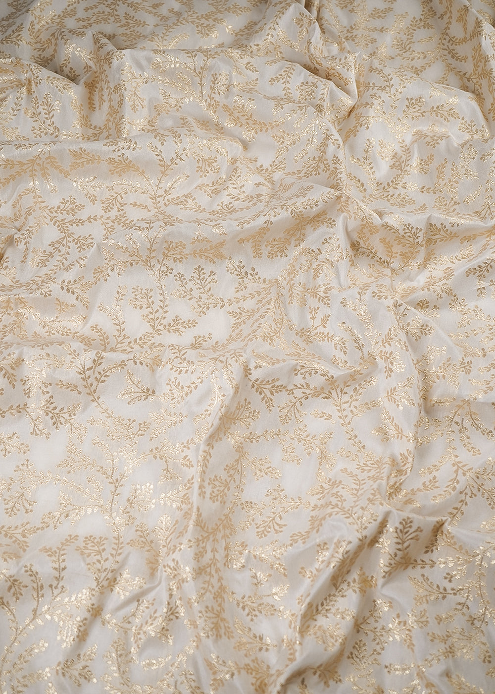 White Dyeable Silk Fabric With All Over Zari Handloom 24969