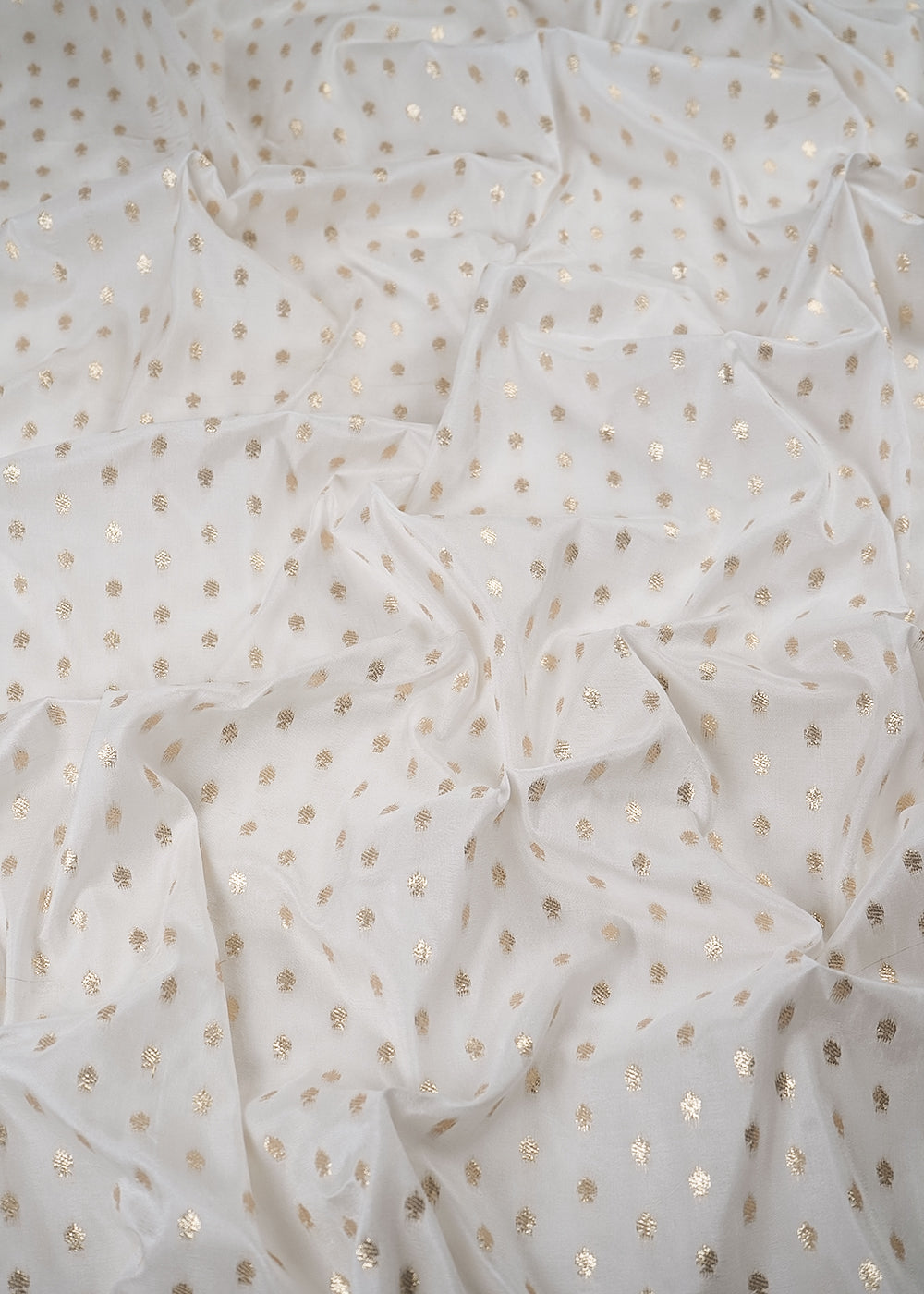 White Dyeable Silk Fabric With All Over Zari Handloom 24972