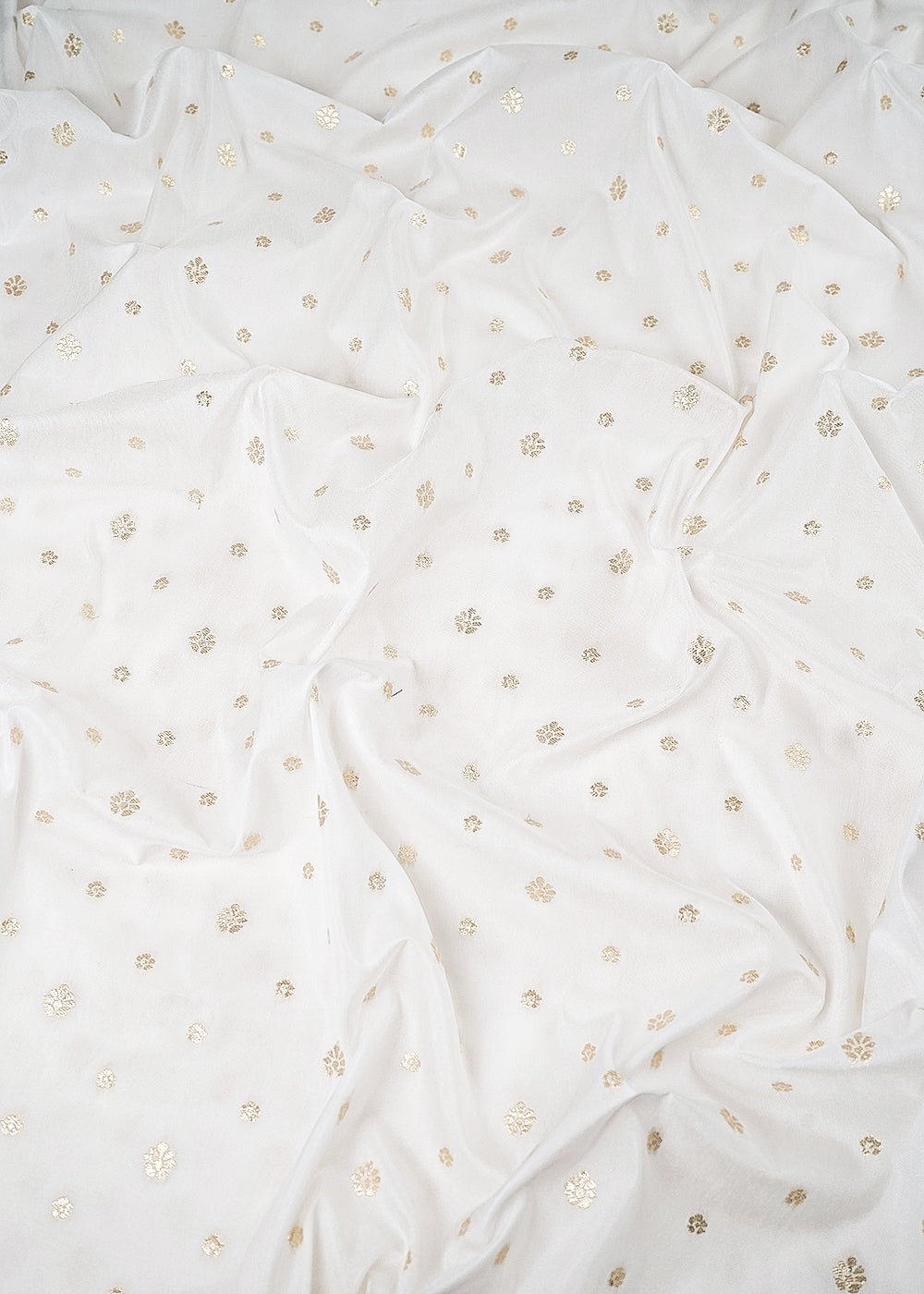 White Dyeable Silk Fabric With All Over Zari Handloom 24973