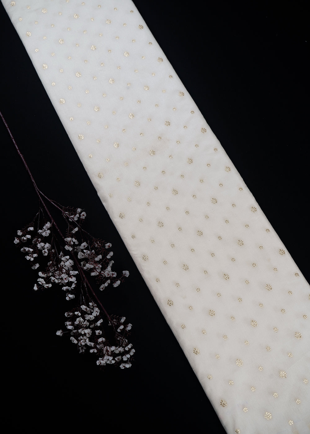 White Dyeable Silk Fabric With All Over Zari Handloom 24973