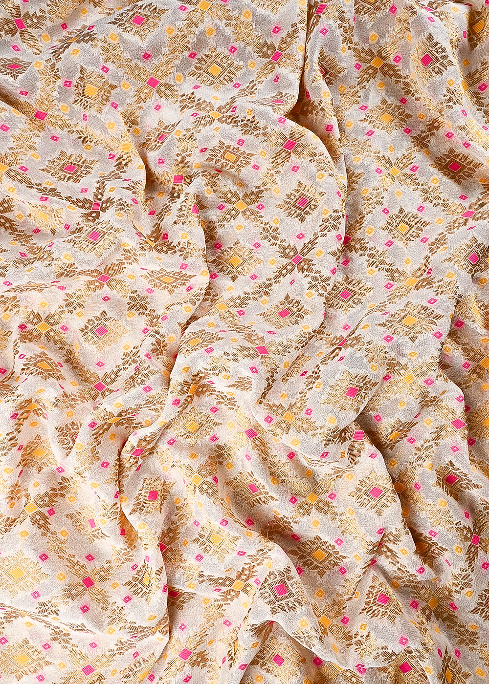 White Dyeable Georgette Fabric With All Over Zari Handloom 25020