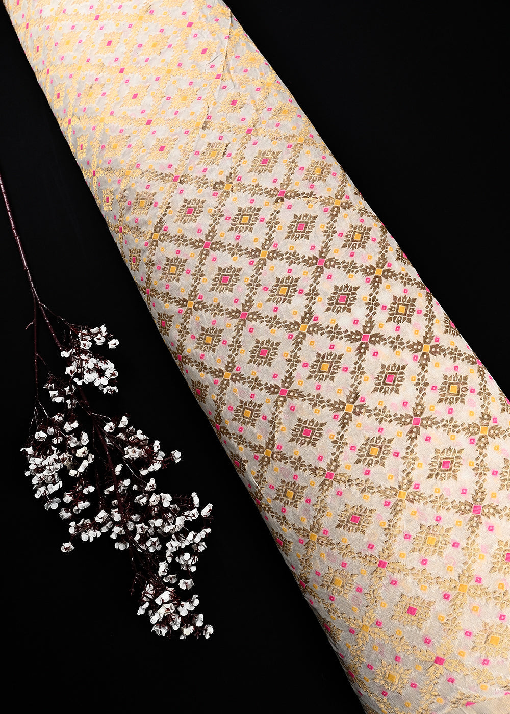 White Dyeable Georgette Fabric With All Over Zari Handloom 25020