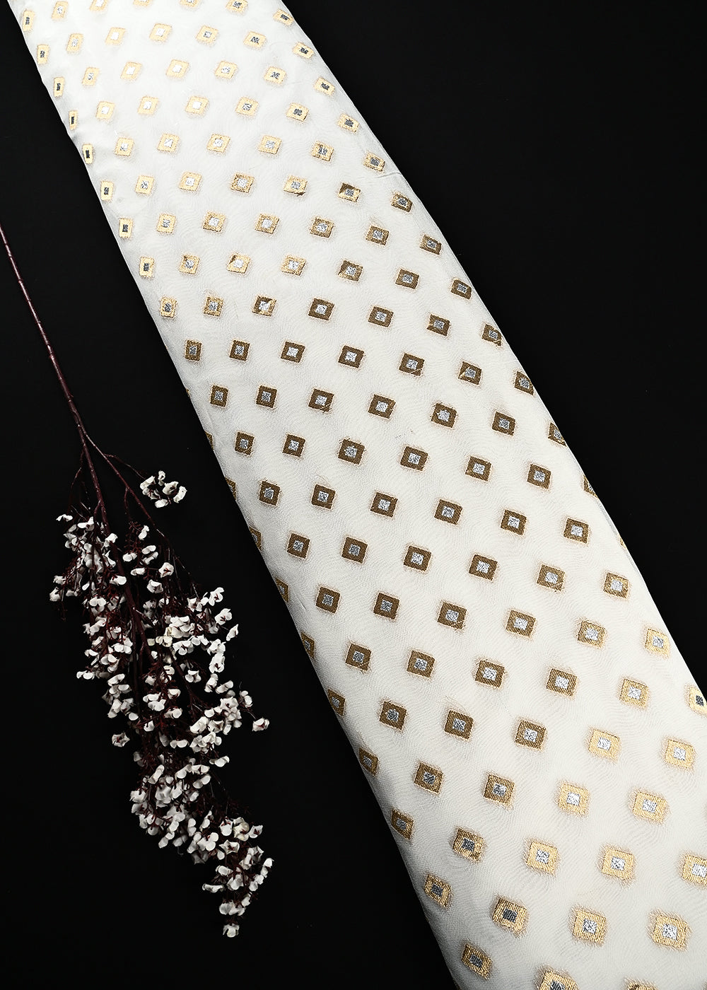 White Dyeable Georgette Fabric With All Over Zari Handloom 25032