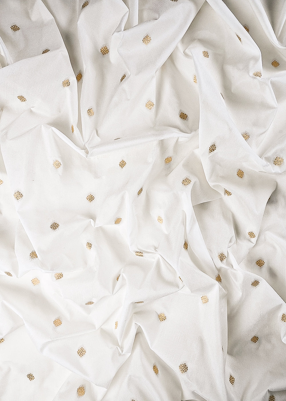 White Dyeable Silk Fabric With All Over Zari Handloom 25098