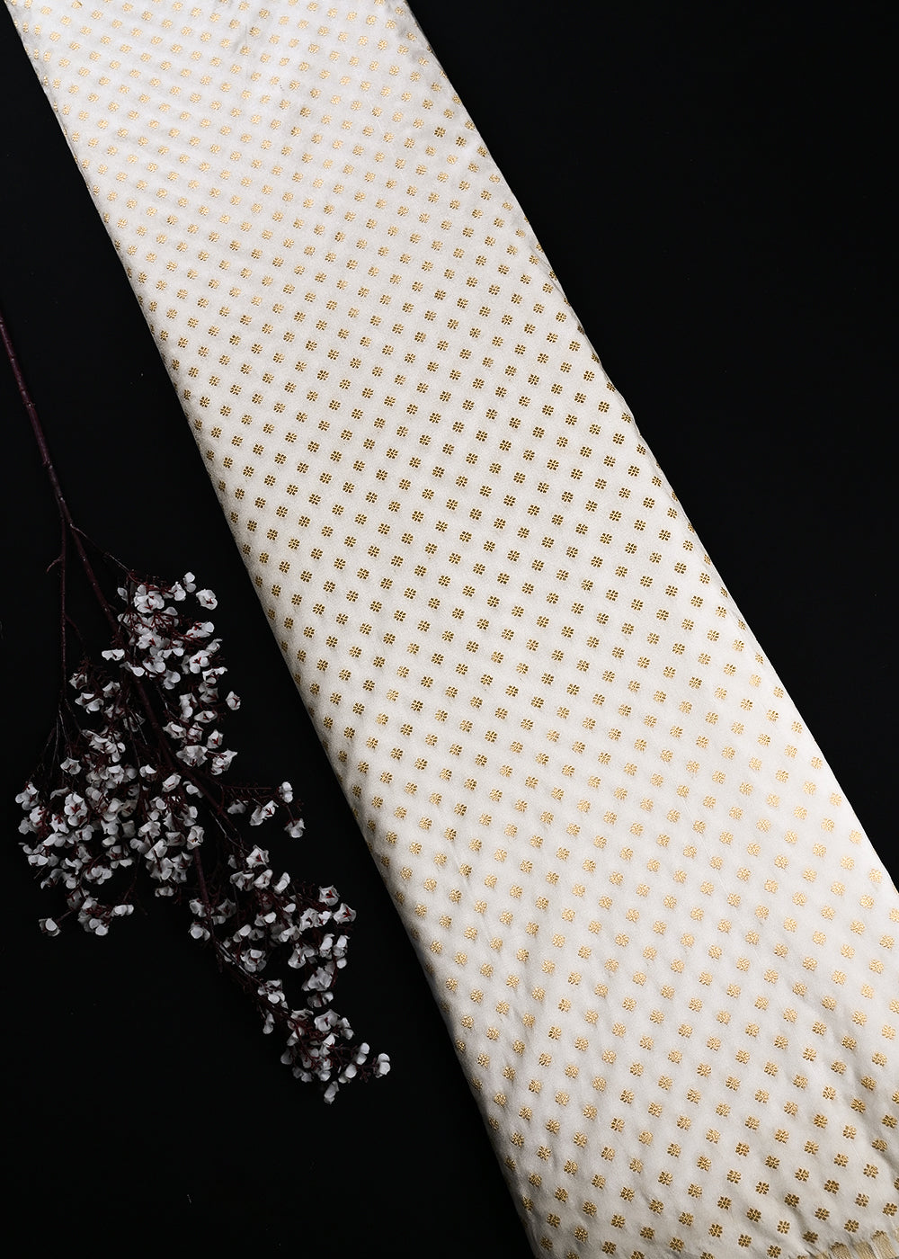 White Dyeable Silk Fabric With All Over Zari Handloom 25105