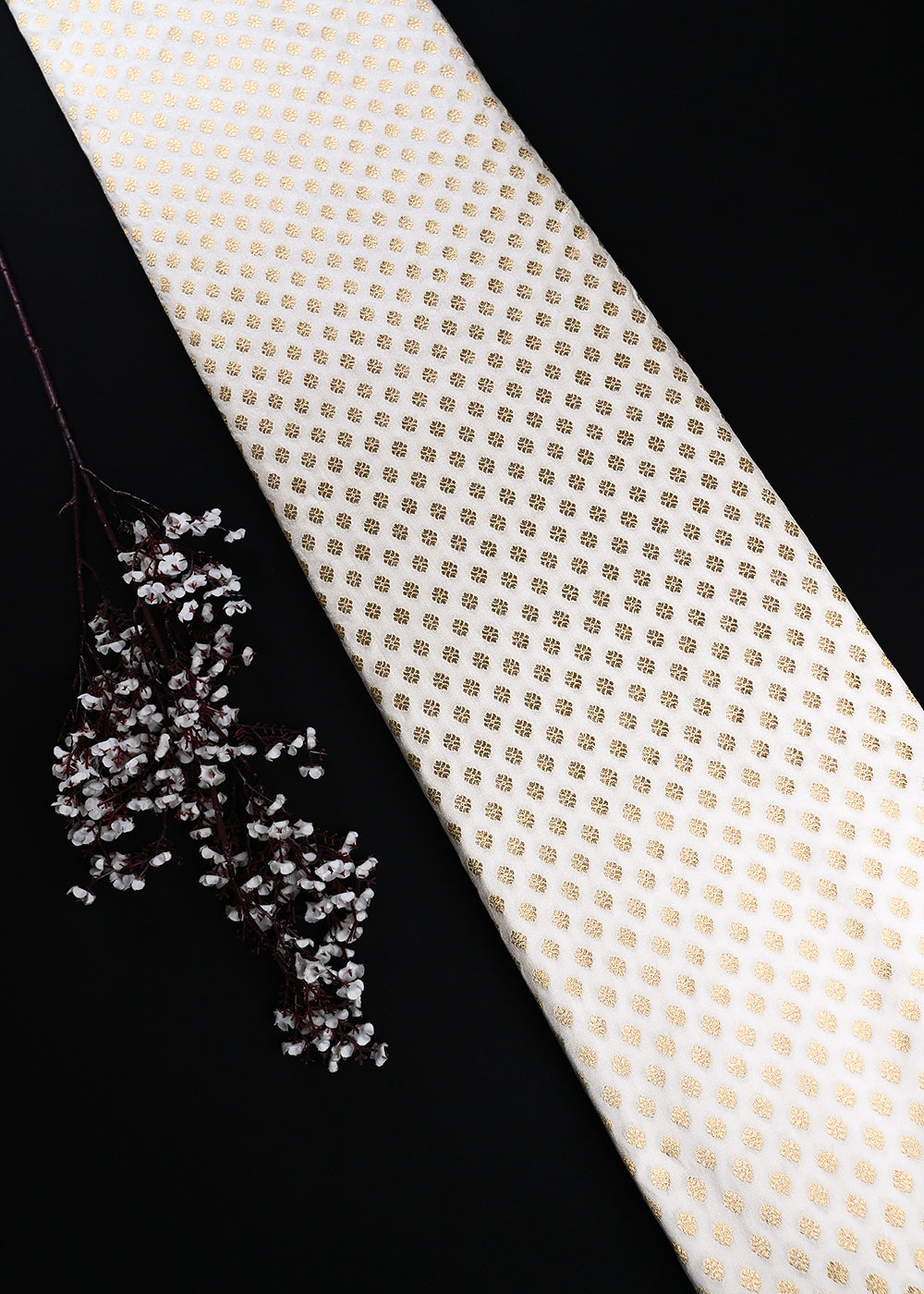 White Dyeable Silk Fabric With All Over Zari Handloom 25107