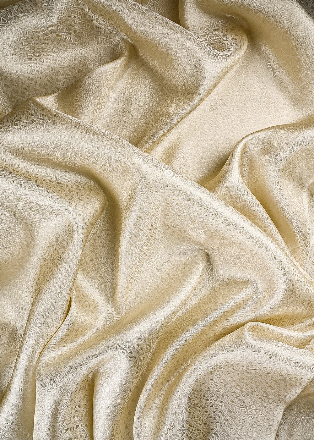Golden Dyeable Tissue Fabric With All Over Zari Handloom 25155