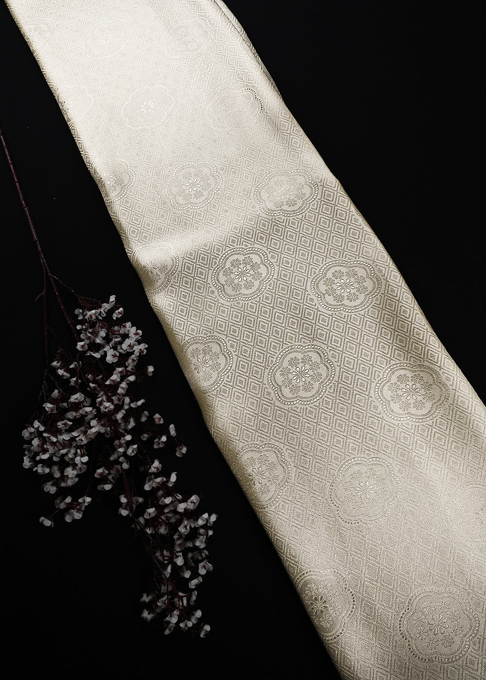 Golden Dyeable Tissue Fabric With All Over Zari Handloom 25158