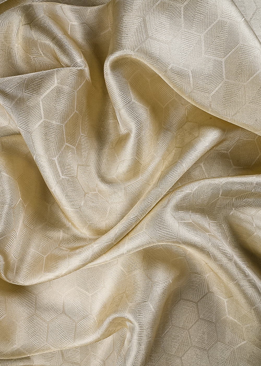 Golden Dyeable Tissue Fabric With All Over Zari Handloom 25161