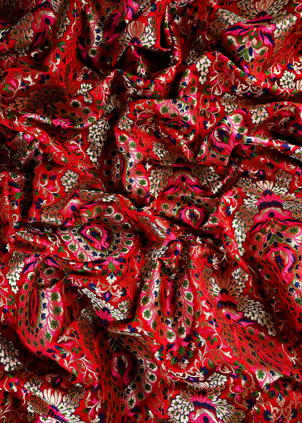 Maroon Pure Banarasi Brocade Fabric With All Over Thread And Zari Handloom 25281