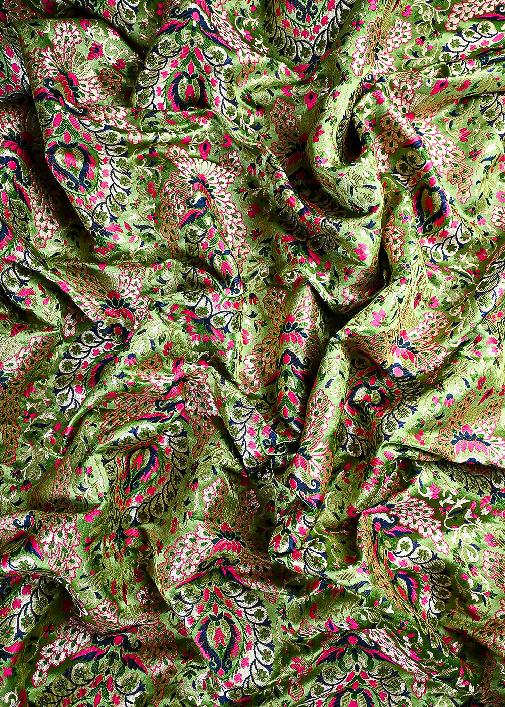 Green Pure Banarasi Brocade Fabric With All Over Thread And Zari Handloom 25283