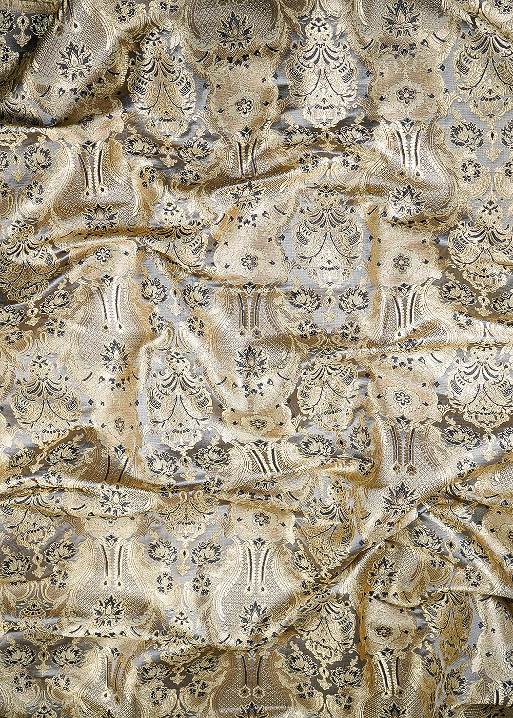 Grey Banarasi Brocade Fabric With All Over Thread And Zari Handloom 25371