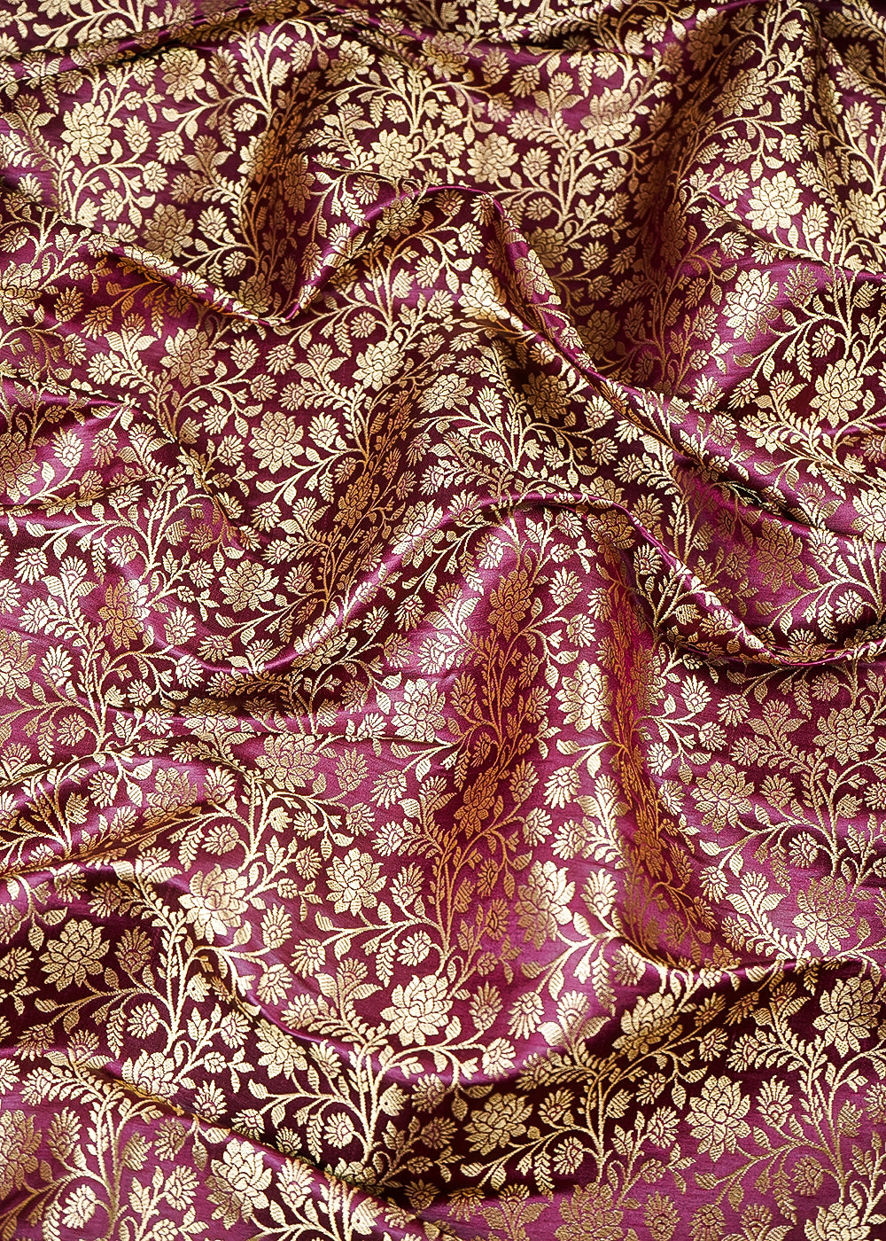 Maroon Banarasi Brocade Fabric With All Over Thread And Zari Handloom 25369
