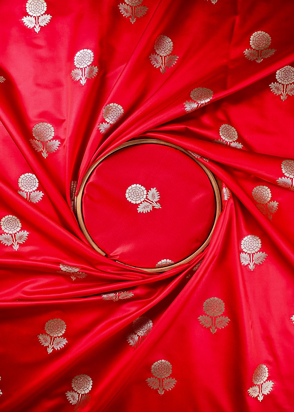 Red Banarasi Brocade Fabric With All Over Thread And Zari Handloom 25724