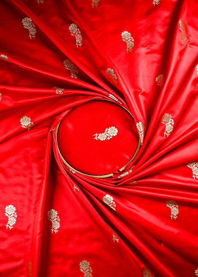 Red Banarasi Brocade Fabric With All Over Zari Handloom 25732