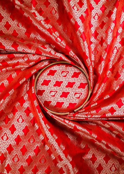 Red Banarasi Brocade Fabric With All Over Thread And Zari Handloom 25781