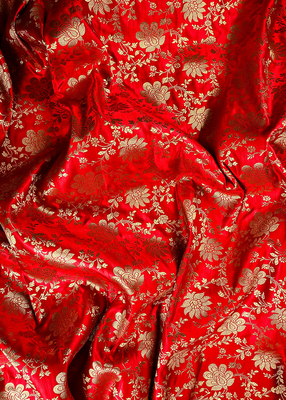 Red Banarasi Brocade Fabric With All Over Zari Handloom 25855